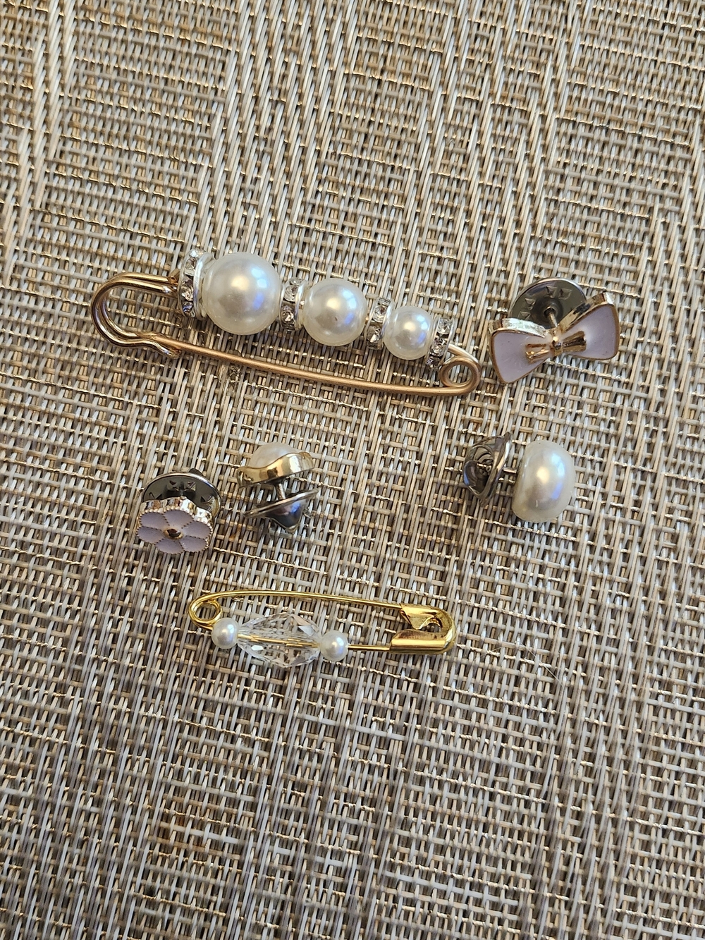 Classic Gold Pearl Safety Pin Brooch Pins with Crystal Accents